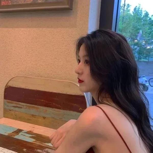 蛟龙出山遇红颜